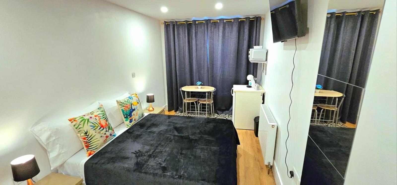 Penelope Ensuite Double Room London Ngoại thất bức ảnh