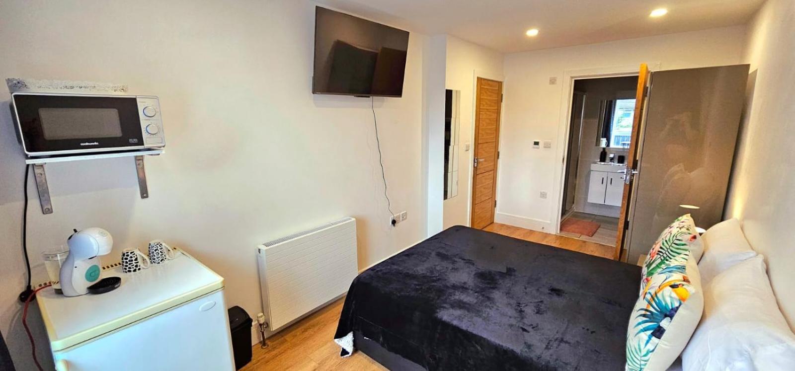 Penelope Ensuite Double Room London Ngoại thất bức ảnh
